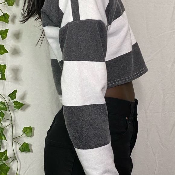 PLT POLO LONG SLEEVE CROP TOP - Picture 3 of 4